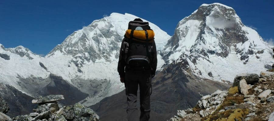 Ultimate Laguna 69 Hiking Guide: Weather, Tours, Difficulty & Tips Laguna 69