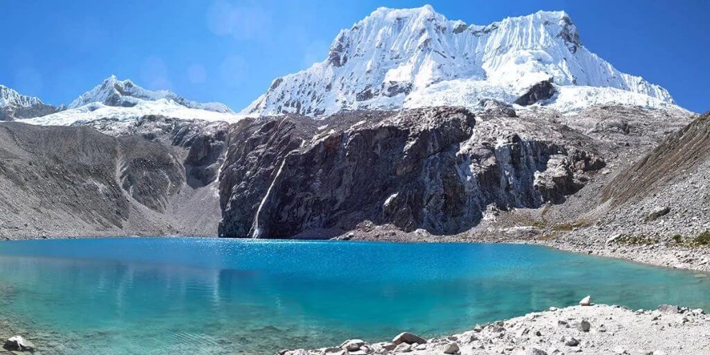 Ultimate Laguna 69 Hiking Guide: Weather, Tours, Difficulty & Tips Laguna 69